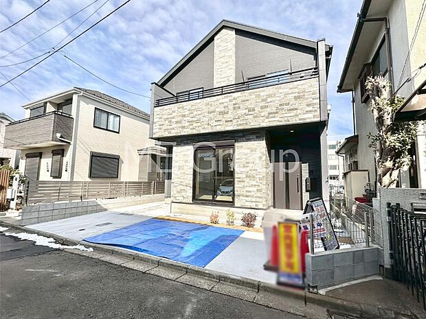 洗練された外観、上質な住空間が広がる室内は永く安心して過ごせる住居です。