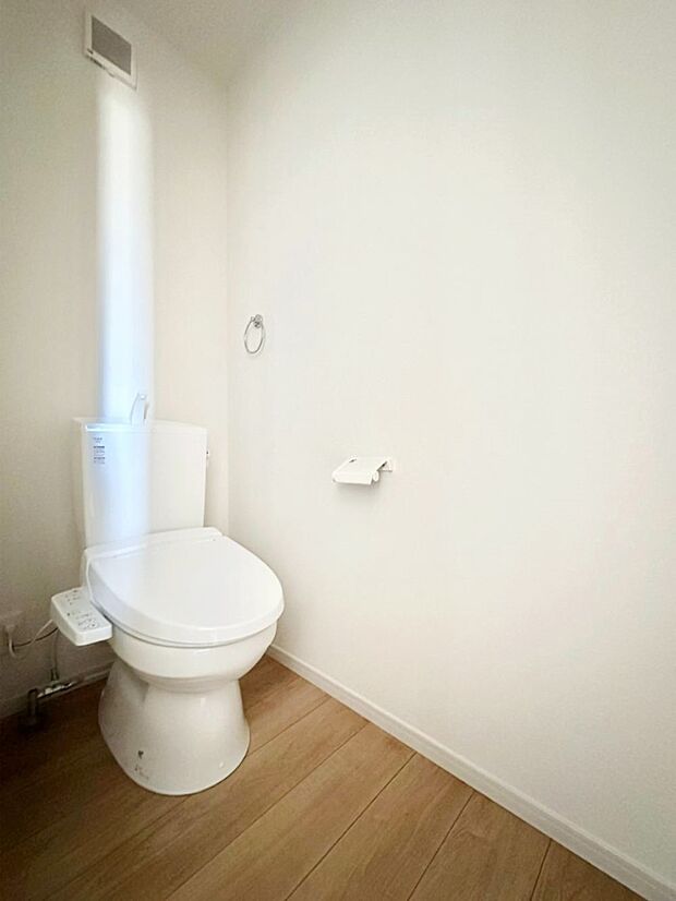 白を基調とした清潔感のある落ち着ける空間　