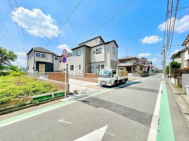 見通しの良さとともに、街並みに開放感を与えてくれます。