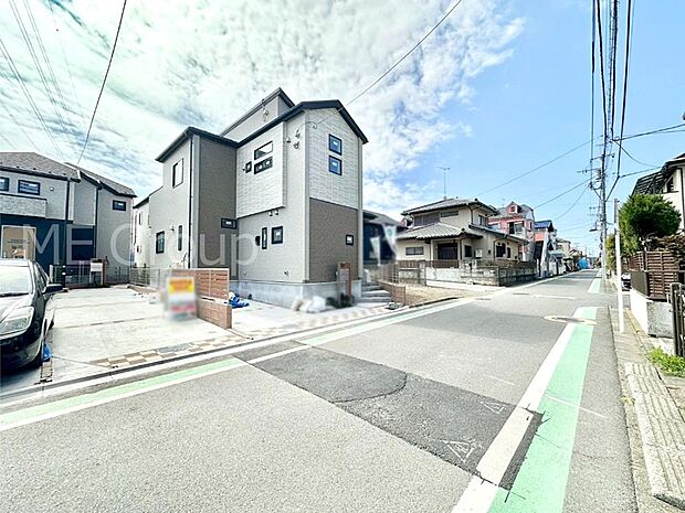 見通しの良さとともに、街並みに開放感を与えてくれます。