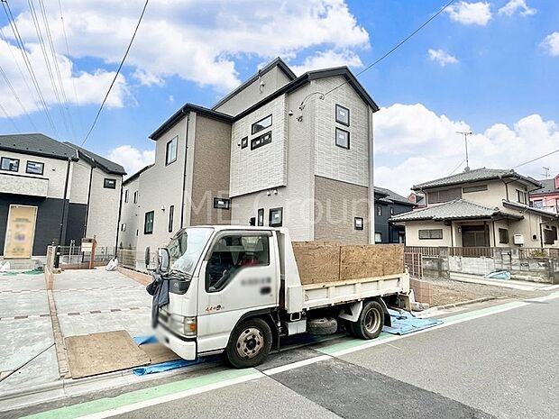 たっぷりの陽光と心地よい風が舞い込む住まい