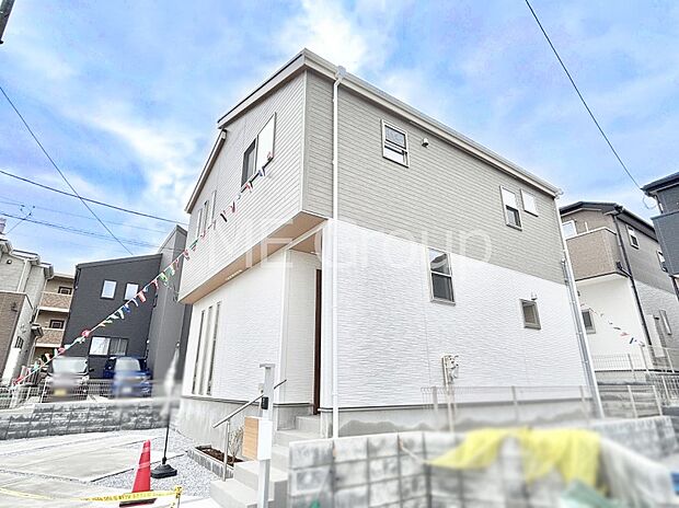 溢れる陽光でご家族の笑顔も輝く