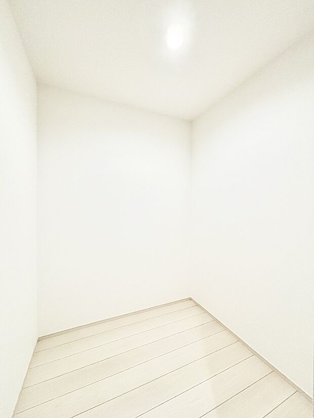 ウォークインクローゼットのある住まいでスッキリ快適な生活を