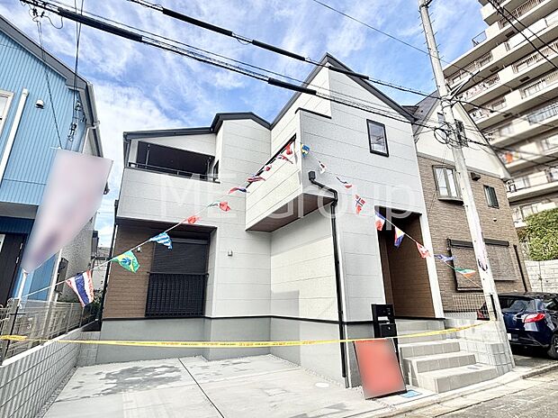 たっぷりの陽光と心地よい風が舞い込む住まい