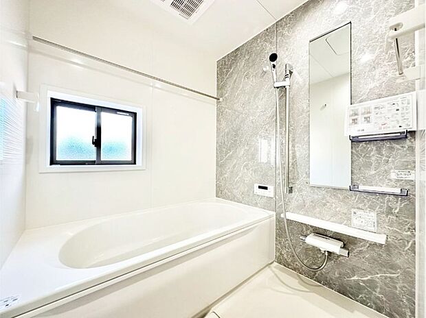 一日の疲れを癒やす大切なバスタイム。ゆっくりとお風呂を楽しんで疲れをとりたいですね!