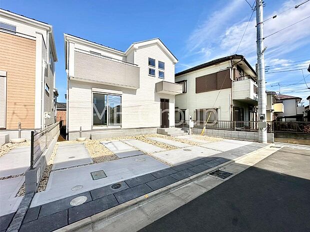 洗練された外観、上質な住空間が広がる室内は永く安心して過ごせる住居です。