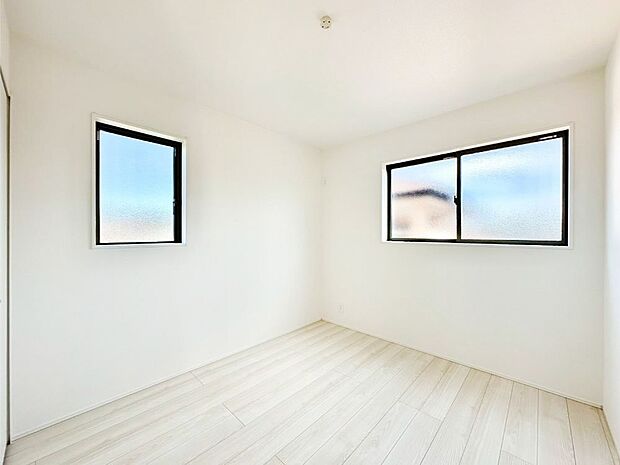 2面採光を確保した明るい空間。家族みんなが快適な暮らしを実現する設計です。