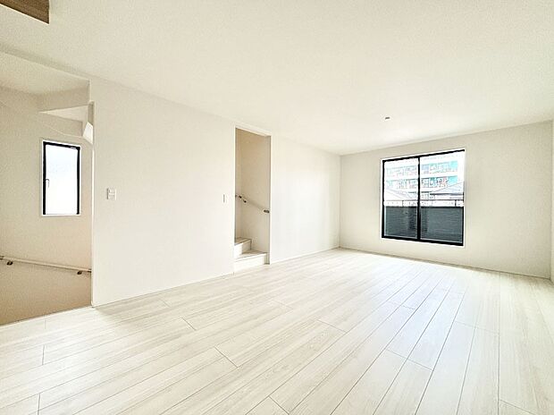 リビング階段が家族の笑顔と会話をつないでくれます  