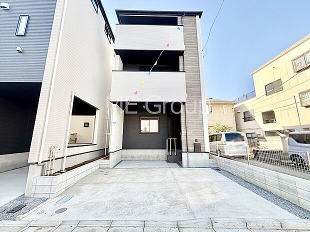 洗練された外観、上質な住空間が広がる室内は永く安心して過ごせる住居です。