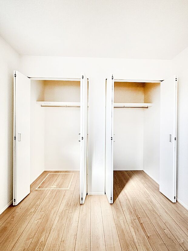 たっぷりの収納スペースでいつでも住空間がスッキリ保てそう