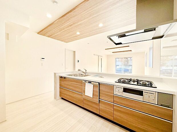 カウンター越しにお話しをしながら毎日のお料理をもっと楽しく