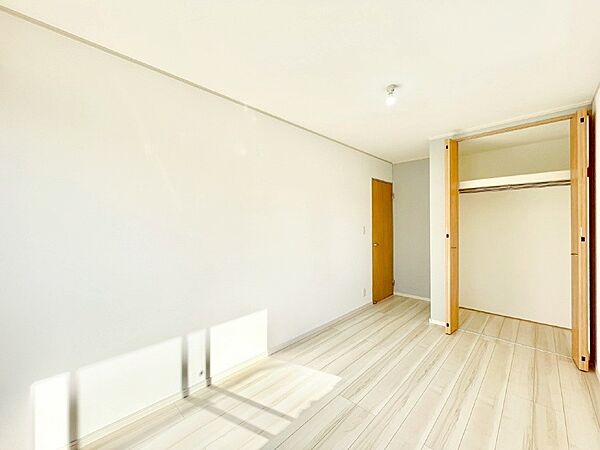 収納も充実しています！どんなお部屋にするか考えるのが楽しみですね。