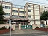 周辺：小学校 360m 足立区立六木小学校