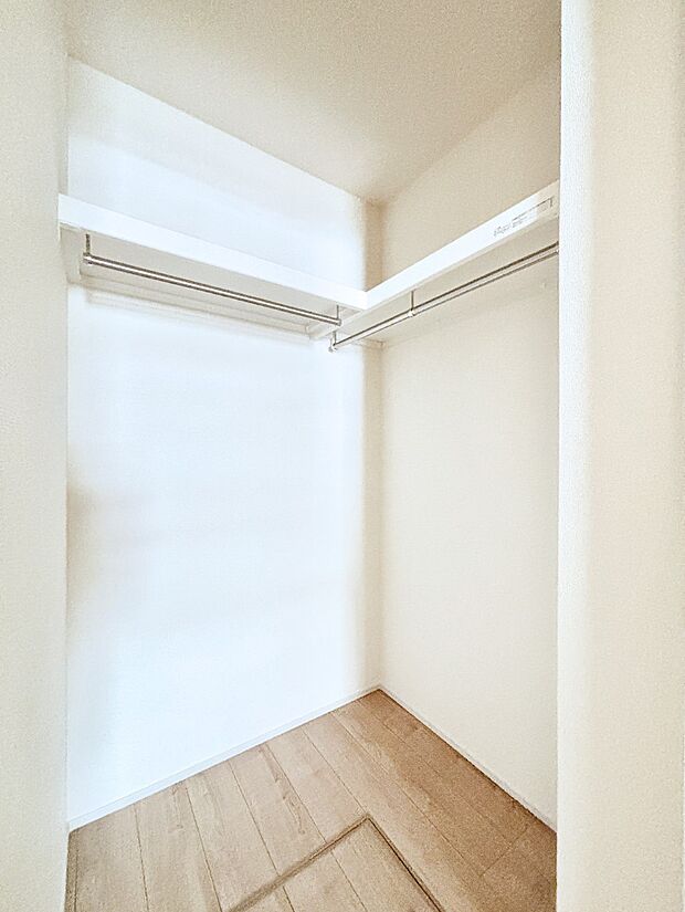 毎日の服選びが楽しくなるウォークインクローゼット