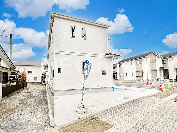 洗練された外観、上質な住空間が広がる室内は永く安心して過ごせる住居です。