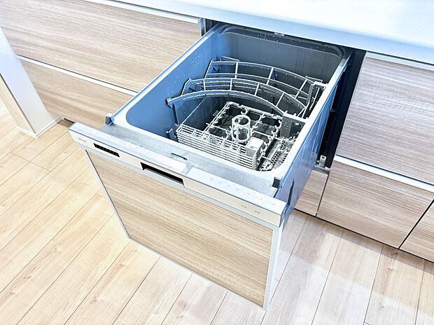 面倒なお片づけは食洗機にお任せ!家事の負担が減って、時間にも気持ちにもゆとりができます。