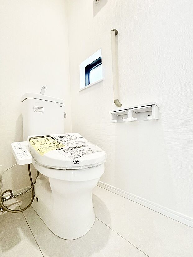 トイレは安心の2箇所！朝のバタバタも一安心です。 