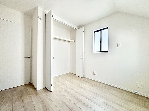 収納が充実しているので居住スペースを広々使えます