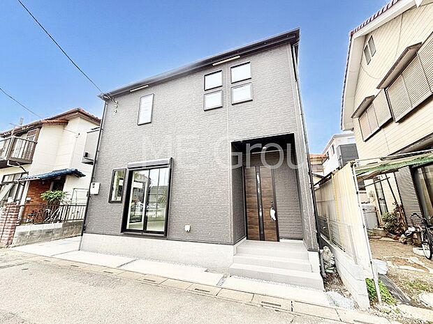 たっぷりの陽光と心地よい風が舞い込む住まい