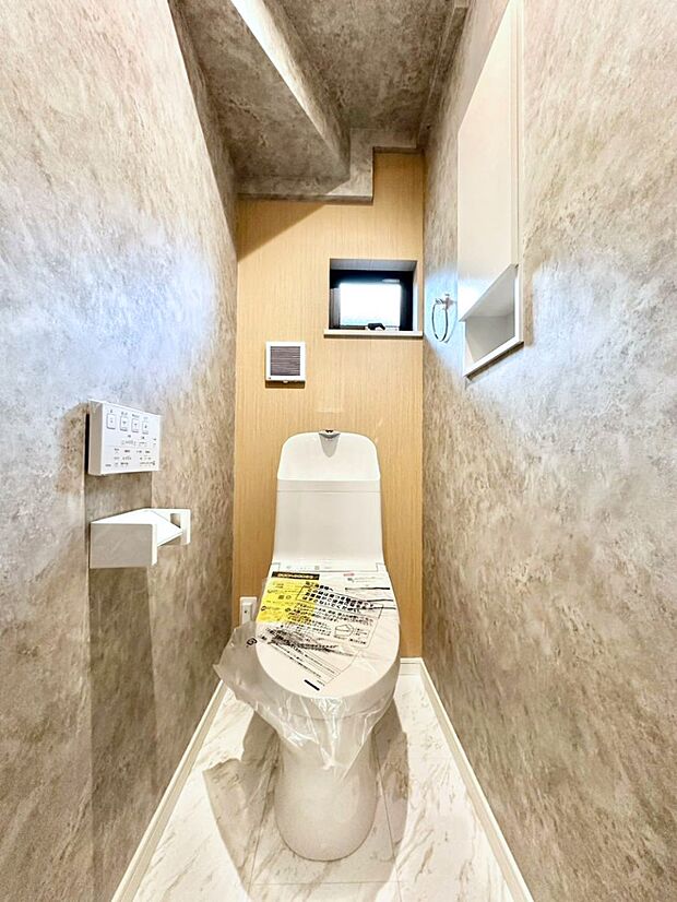 トイレは1階と2階それぞれに配置されていてとても便利です。 