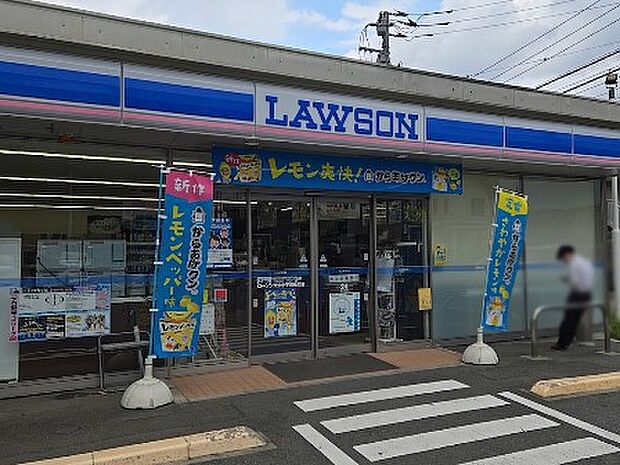 コンビニ 600m ローソン 所沢小手指元町店