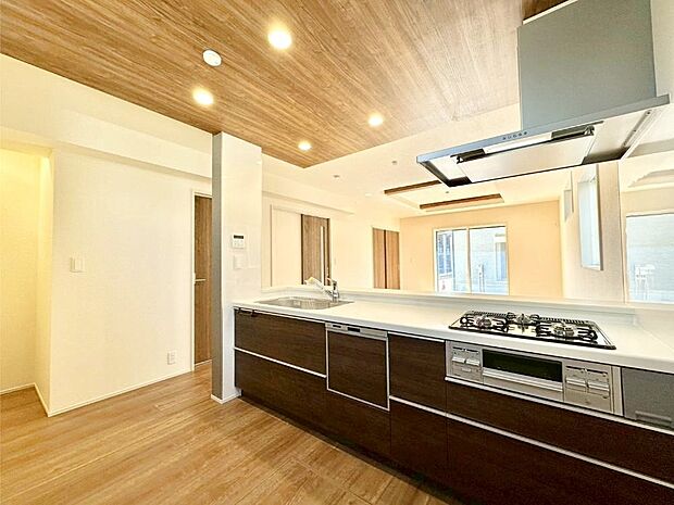 カウンター越しにお話しをしながら毎日のお料理をもっと楽しく