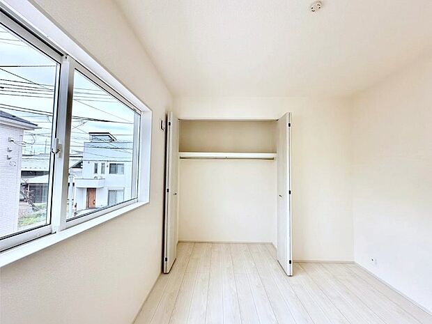 子供部屋にもおすすめな収納スペースたっぷりの居室