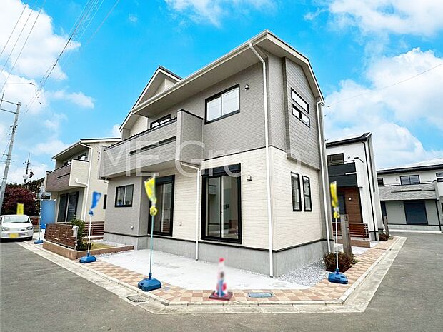 溢れる陽光でご家族の笑顔も輝く