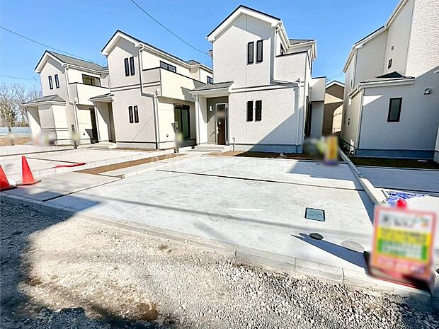 駐車3台可能！急なお客様の駐車に。また、ご家族の自転車スペースとしても大活躍。