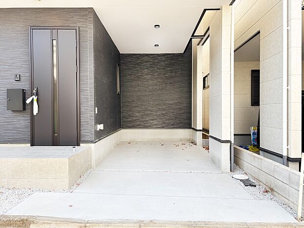 ビルトインタイプは大切なお車を傷や汚れから守ることができます。