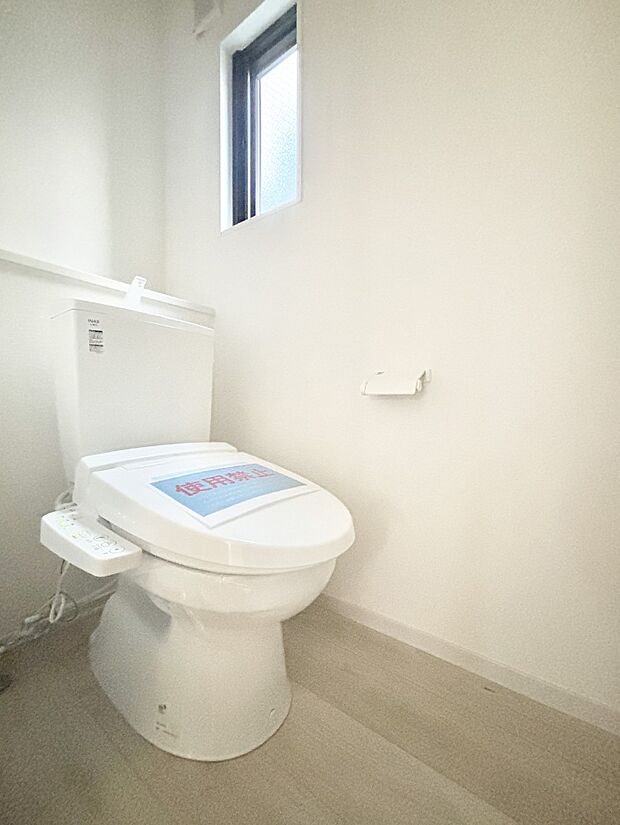 トイレは安心の2箇所！朝のバタバタも一安心です。 