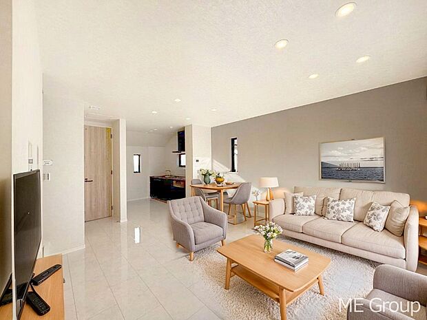 プライバシーも守れる2階リビングは明るく開放感たっぷり! ※家具はCGです