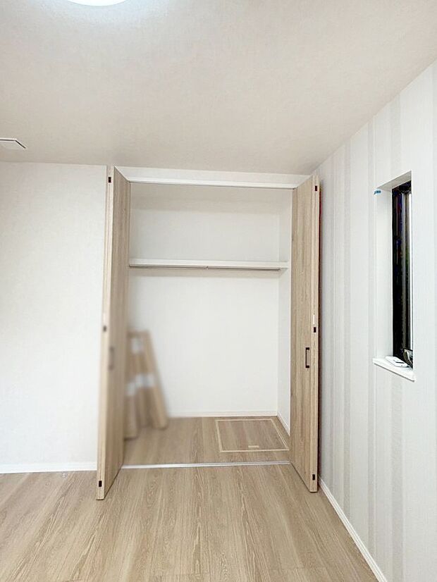 たっぷりの収納スペースで快適に暮らせそう