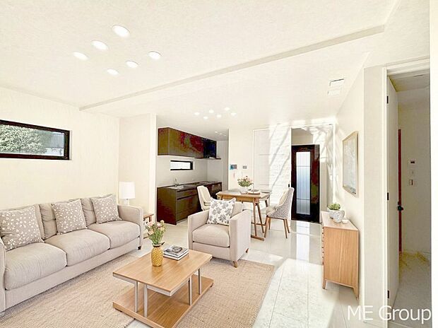 リビングには床暖房採用。ワンランク上の心地よい空間　※家具はCGです