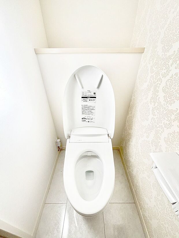 トイレは安心の2箇所！朝のバタバタも一安心です。