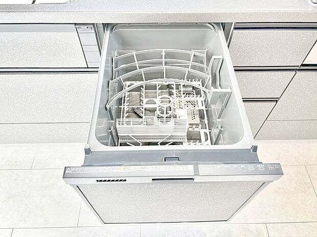 面倒なお片づけは食洗機にお任せ!家事の負担が減って、時間にも気持ちにもゆとりができます。