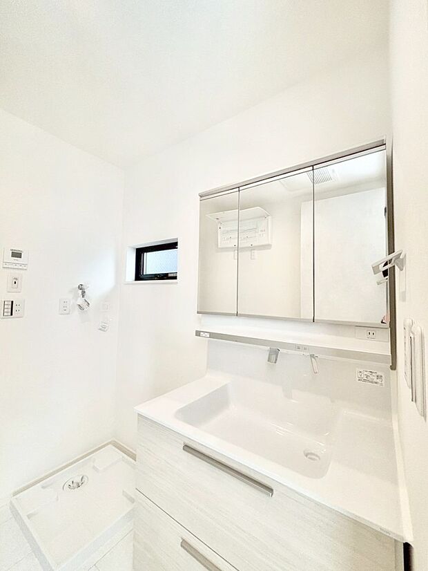 上質な洗面空間がゆとりの時間を演出