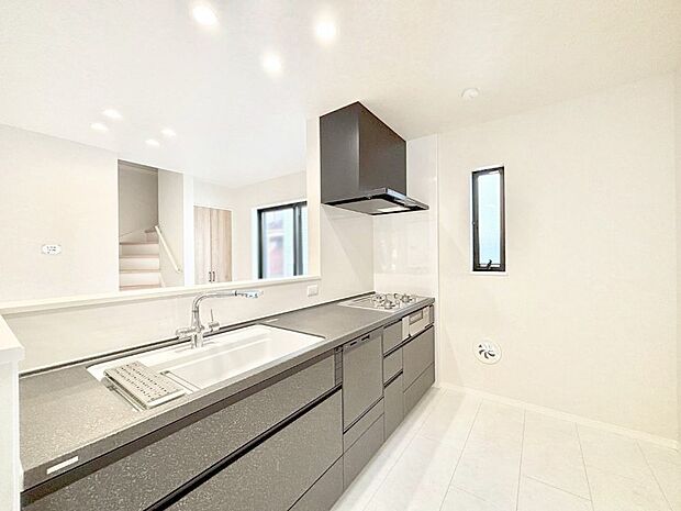 毎日使うキッチンだから、使いやすさ＆お手入れのしやすさにこだわりました。