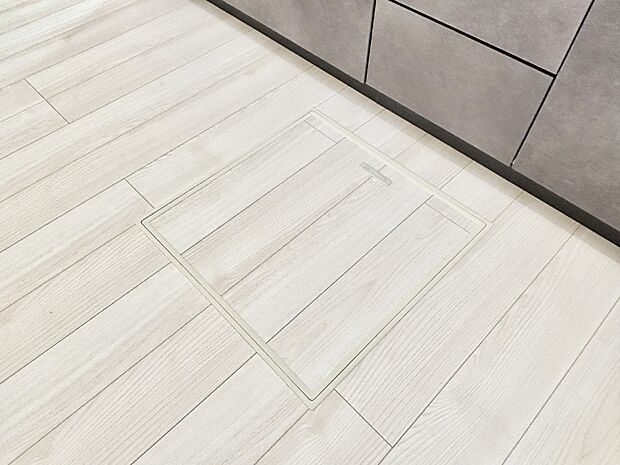 床下収納付き！日用品・非常用品の収納にも大活躍。