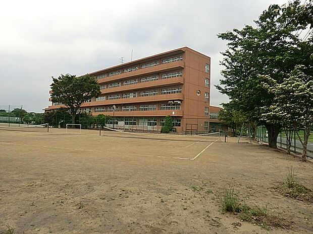 中学校 750m 富士見市立水谷中学校