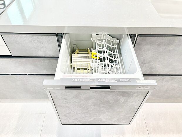 面倒なお片づけは食洗機にお任せ!家事の負担が減って、時間にも気持ちにもゆとりができます。