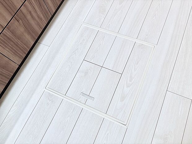 床下収納付き！日用品・非常用品の収納にも大活躍。