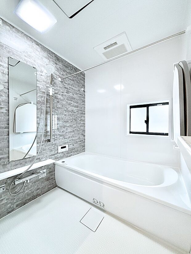 一日の疲れを癒やす大切なバスタイム。ゆっくりとお風呂を楽しんで疲れをとりたいですね!