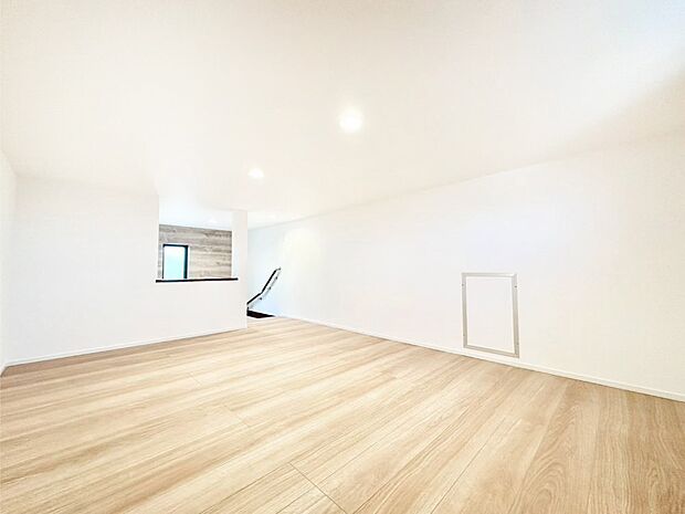 収納に趣味のスペースに用途様々な小屋裏収納