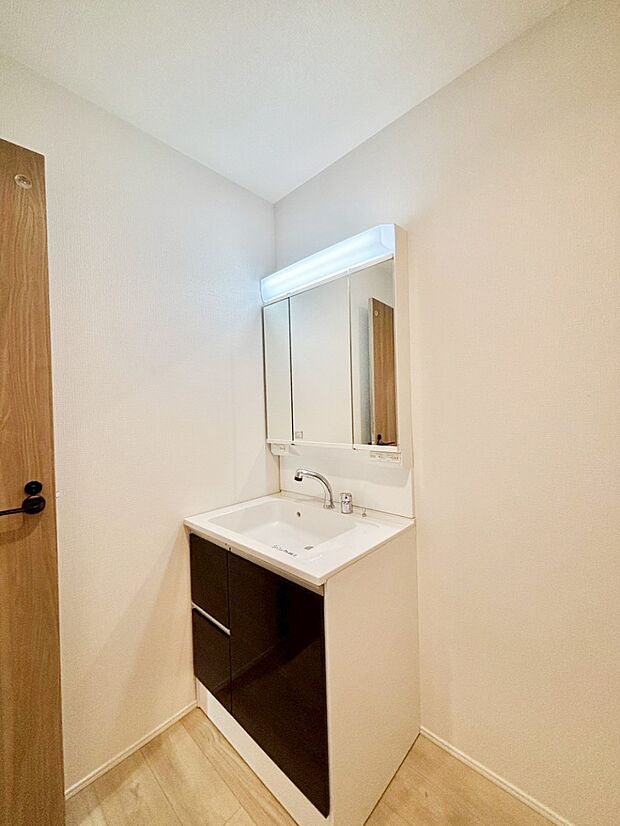 広々とゆとりのあるランドリースペース