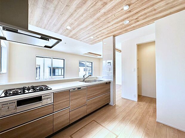 お料理を効率的に、楽しく!システムキッチン