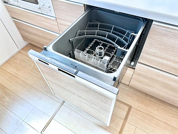 面倒なお片づけは食洗機にお任せ!家事の負担が減って、時間にも気持ちにもゆとりができます。
