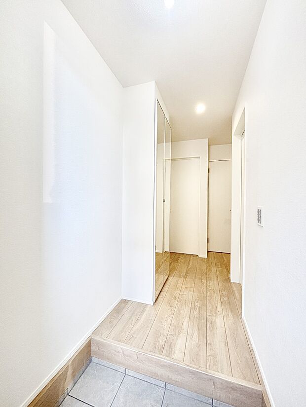 いつもきれいにしておきたい玄関ですね。  