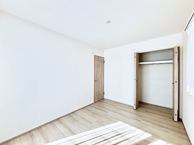 収納が充実しているので居住スペースを広々使えます