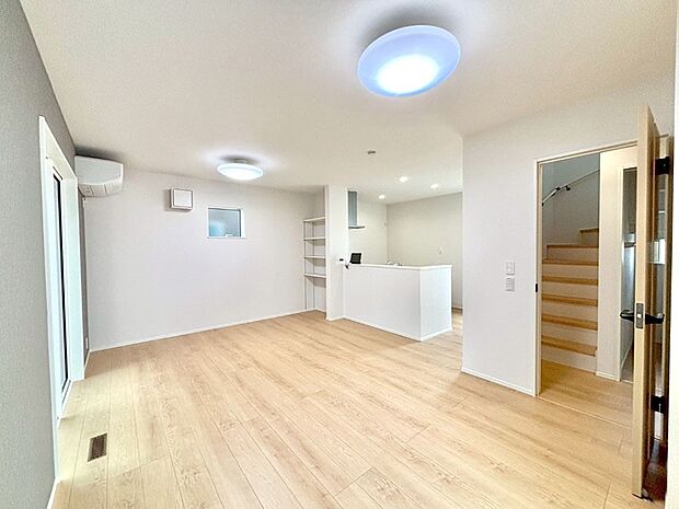 落ち着いた雰囲気のＬＤＫは家族みんなの快適空間  